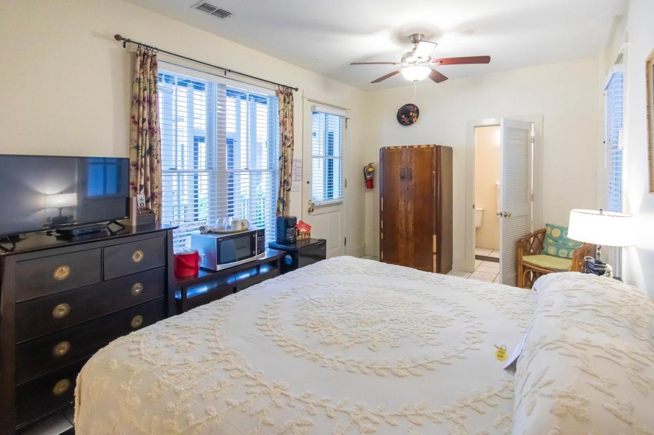 غرايتون بيتش Hibiscus Coffee & Guesthouse المظهر الخارجي الصورة